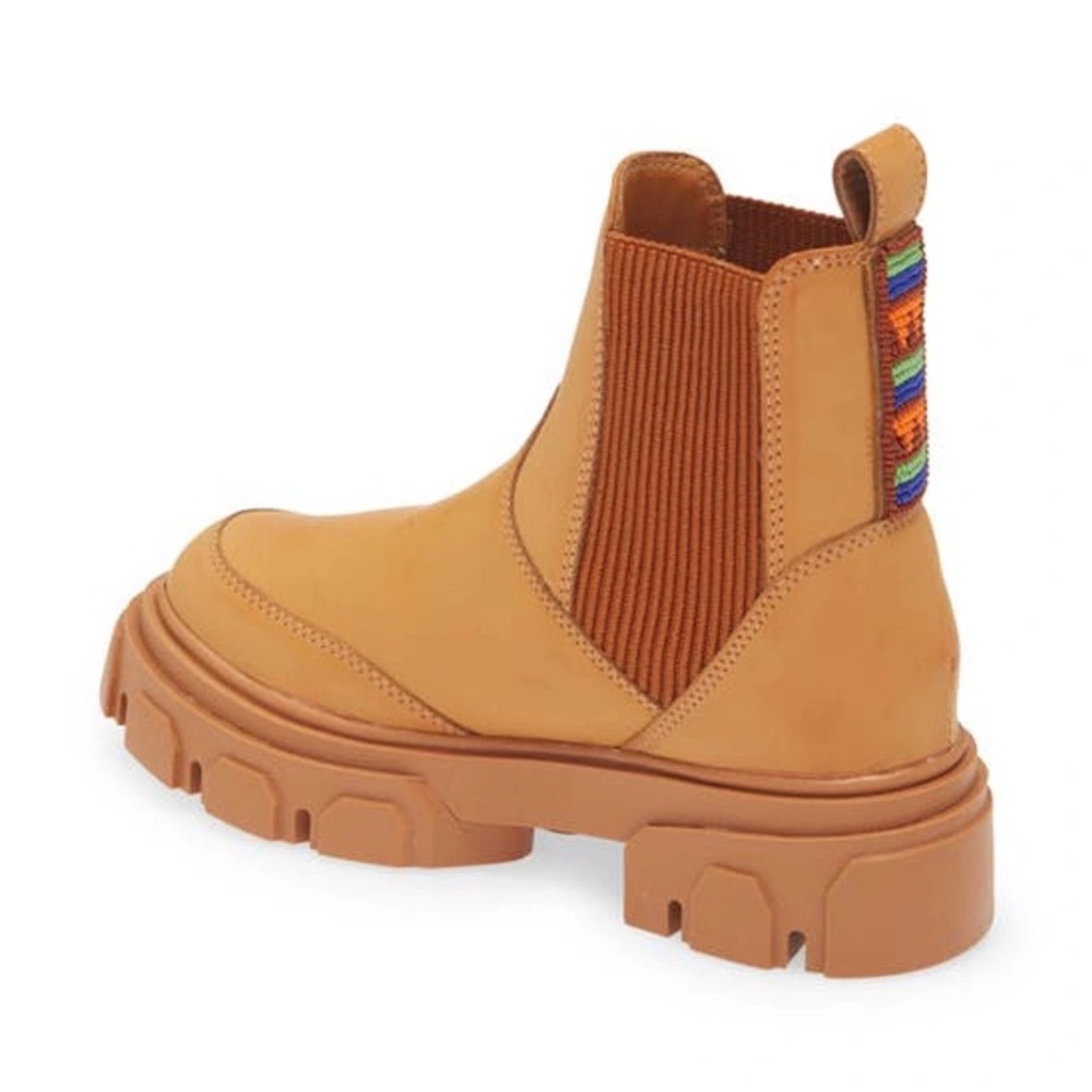 Farm Rio Lug Sole Chelsea Boot